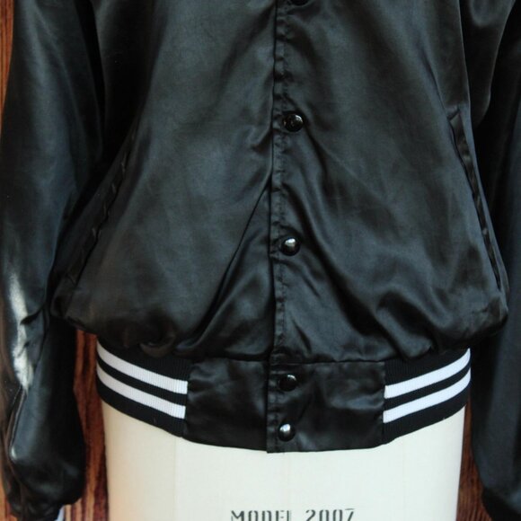 Vintage 1970s 1980s Men's Jacket, Black Satin Rennoe Vineland NJ Fishing Team - Picture 4 of 10